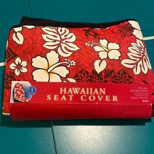 Contains 1 Hawaiian seat cover fits all bucket seats .